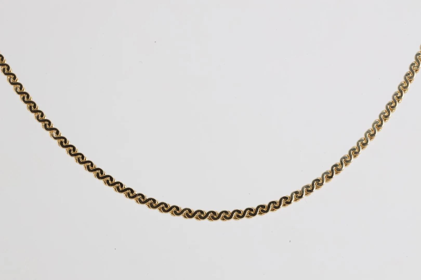 18.5" 14k Yellow Gold Serpentine Chain Necklace (8.98g.)