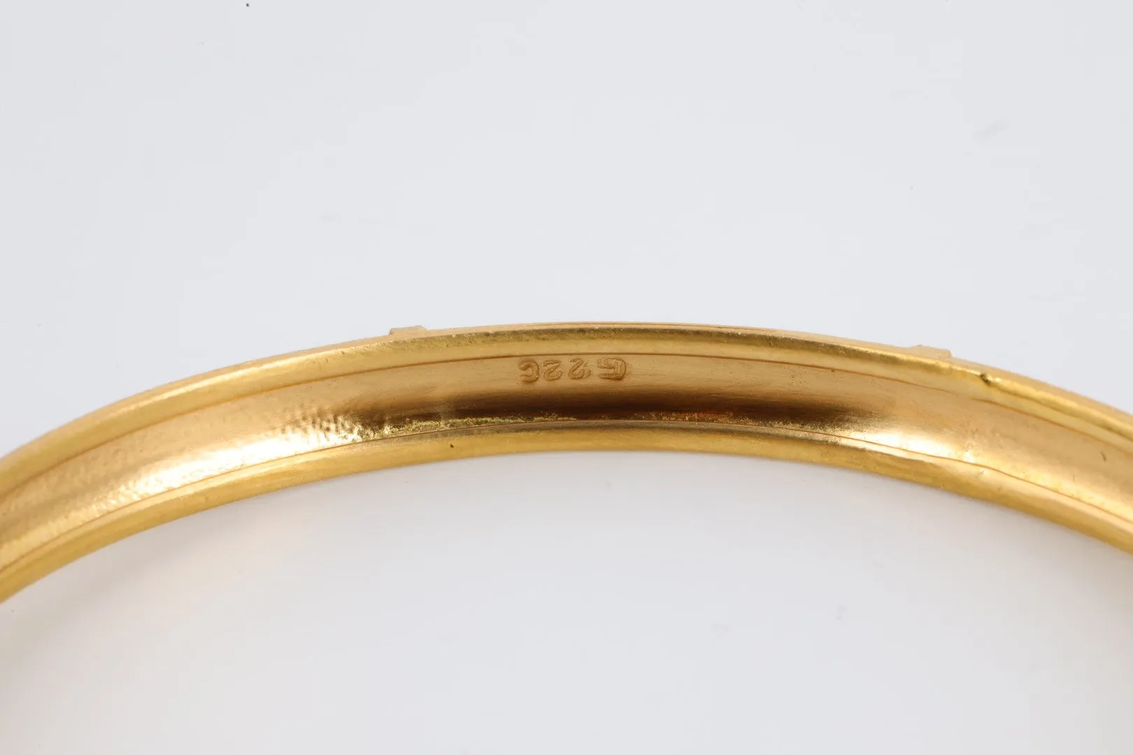 7.5" 23k Yellow Gold Bangle Bracelet (18.18g.)