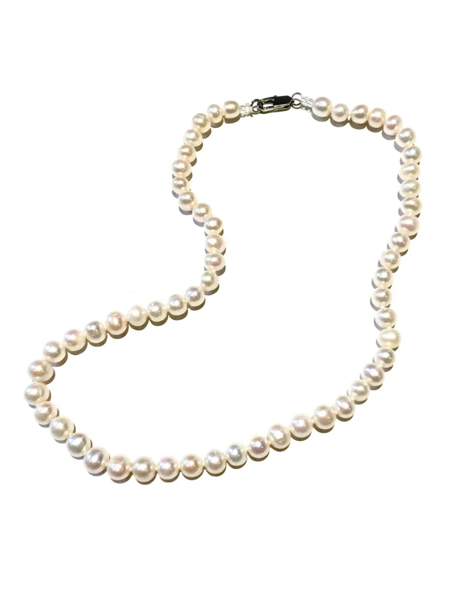 Classic Pearl Necklace