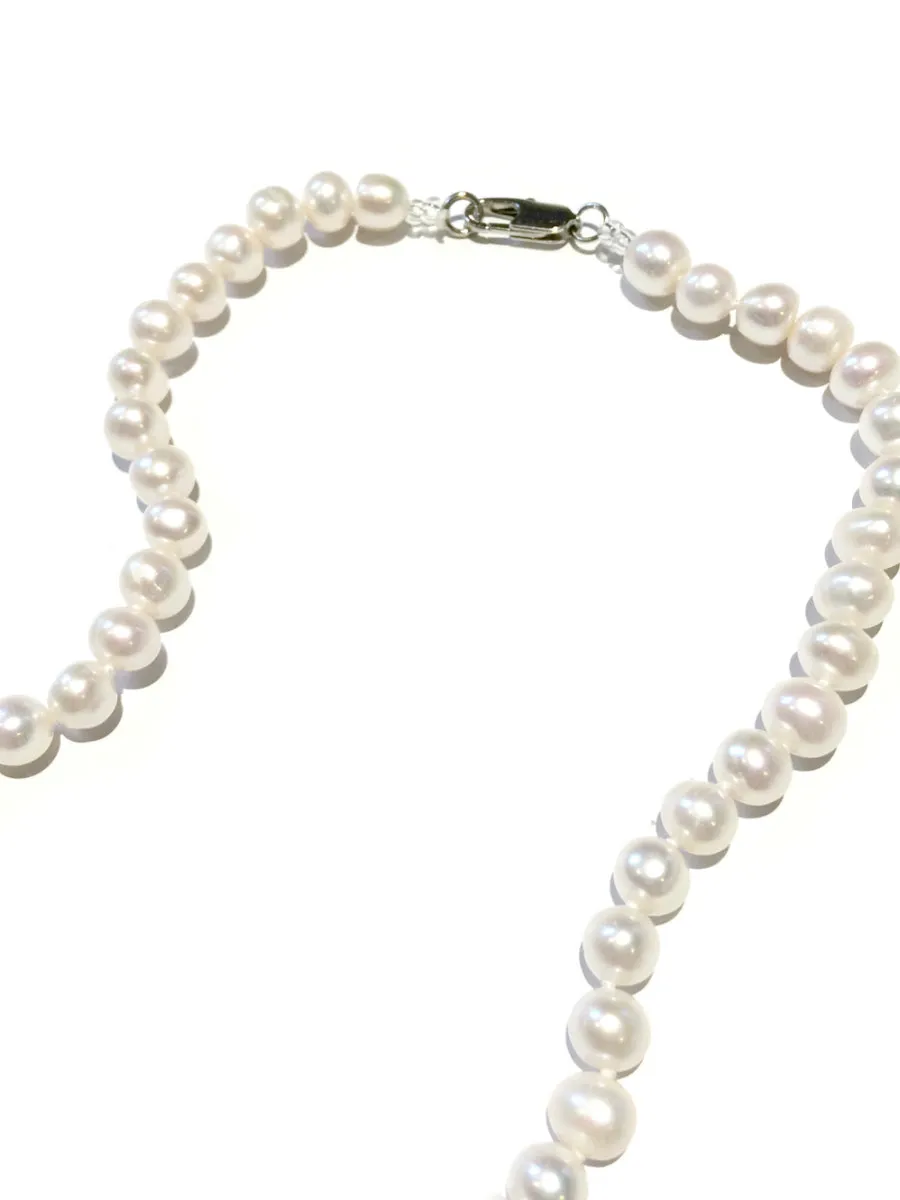 Classic Pearl Necklace