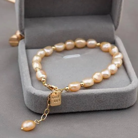 LUCKY Engraved Pearls Bracelet