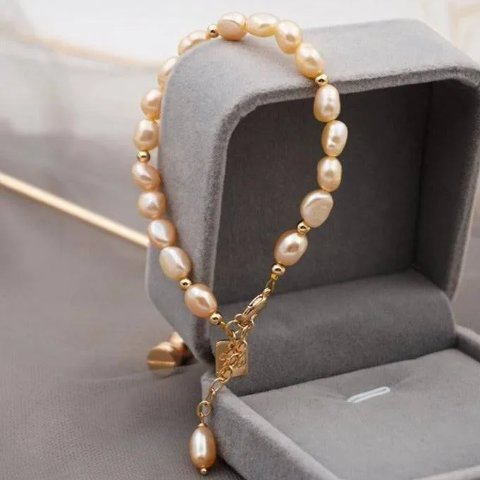 LUCKY Engraved Pearls Bracelet