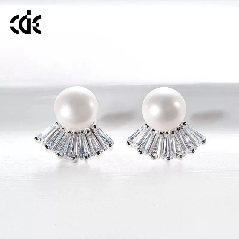 Sterling silver stylish pearl with cubic crystal earring